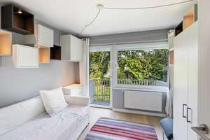 Stilvoll möbliertes Reiheneckhaus mit großem Garten in begehrter Lage von München-Pasing – Die vollständige Adresse der Immobilie erhältst du vom Anbieter., 81243 Pasing, München – Vorschaubild 7