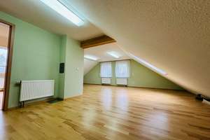Großzügiges Einfamilienhaus auf großem Grundstück in ruhiger Wohnlage von Erdmannhausen – Die vollständige Adresse der Immobilie erhältst du vom Anbieter., 71729 Erdmannhausen – Vorschaubild 17