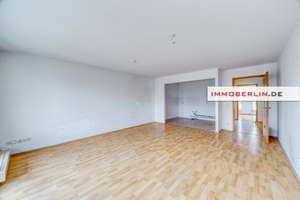 IMMOBERLIN.DE - Lichtdurchflutete Wohnung mit Südloggia & Pkw-Stellplatz in Köpenicker Spreenähe – Die vollständige Adresse der Immobilie erhältst du vom Anbieter., 12555 Köpenick, Berlin – Vorschaubild 4