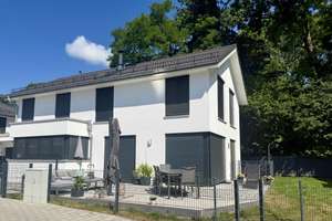 Eine Rarität in Ismaning

Freistehendes Einfamilienhaus in Bestlage – Garchinger Straße 38 a, 85737 Ismaning – Vorschaubild 3