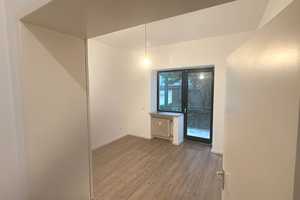 +++Zentrumsnahe 2 - Zimmerwohnung mit großem Balkon und Einbauküche+++ – Dinglerstraße 12, 86154 Augsburg – Vorschaubild 2