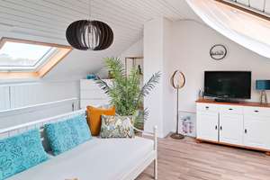 Renoviertes Reihenmittelhaus mit charmantem Garten – Die vollständige Adresse der Immobilie erhältst du vom Anbieter., 72760 Reutlingen-Mitte, Reutlingen – Vorschaubild 10