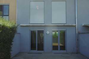 Ein-Familienhaus mit Garten und PKW-Stpl.
