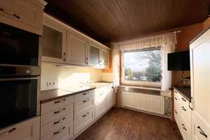 BRILON - Großzügiges Ein-/ Zweifamilienhaus mit Platz für die Familie im Hochsauerlandkreis – Hochsauerlandkreis – Vorschaubild 8