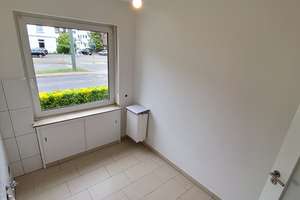  2 Zimmer Wohnung Düsseldorf Oberkassel hell mit Balkon zur Rheinseite – Die vollständige Adresse der Immobilie erhältst du vom Anbieter., 40545 Oberkassel, Düsseldorf – Vorschaubild 18