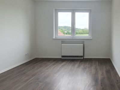 Renovierte 2-Zimmer-Wohnung in Mainleus mit traumhaftem Ausblick