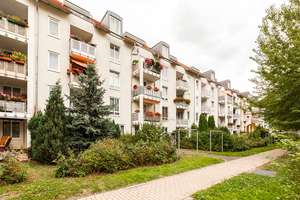 Schöne 2-Raum-Wohnung im Grünen/mit Balkon und Wohnküche