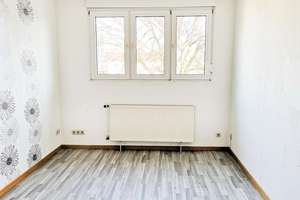 Gemütliche Dachgeschosswohnung mit Potenzial in einem ruhigen Altbau – Schillerstraße 12, 46047 Marienkirche, Oberhausen – Vorschaubild 3