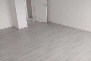 Renovierte 3 Zimmer Wohnung mit Balkon in Gelsenkirchen zu vermieten – Grimmstraße 22, 45883 Heßler, Gelsenkirchen – Vorschaubild 3
