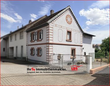 Familienfreundliches Reiheneckhaus mit großem Garten und viel Potenzial in Bischheim
