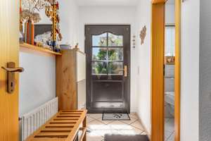 Charmante Doppelhaushälfte mit Kamin, Gartenidylle und viel Raum für Familie in Berlin-Kaulsdorf – Die vollständige Adresse der Immobilie erhältst du vom Anbieter., 12621 Kaulsdorf, Berlin – Vorschaubild 6