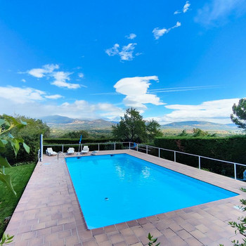 Einfamilienhaus-Chalet in Guadarrama mit wunderbarem Ausblick