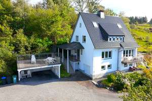 Ein-Zweifamilienhaus in Eslohe-Kückelheim – Die vollständige Adresse der Immobilie erhältst du vom Anbieter., 59889 Eslohe (Sauerland) – Vorschaubild 2