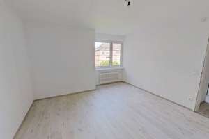 Geräumige und gut geschnittene 3-Zimmer-Wohnung mit BALKON und Wannenbad – Friedrich-Engels-Str. 46, 47169 Marxloh, Duisburg – Vorschaubild 3