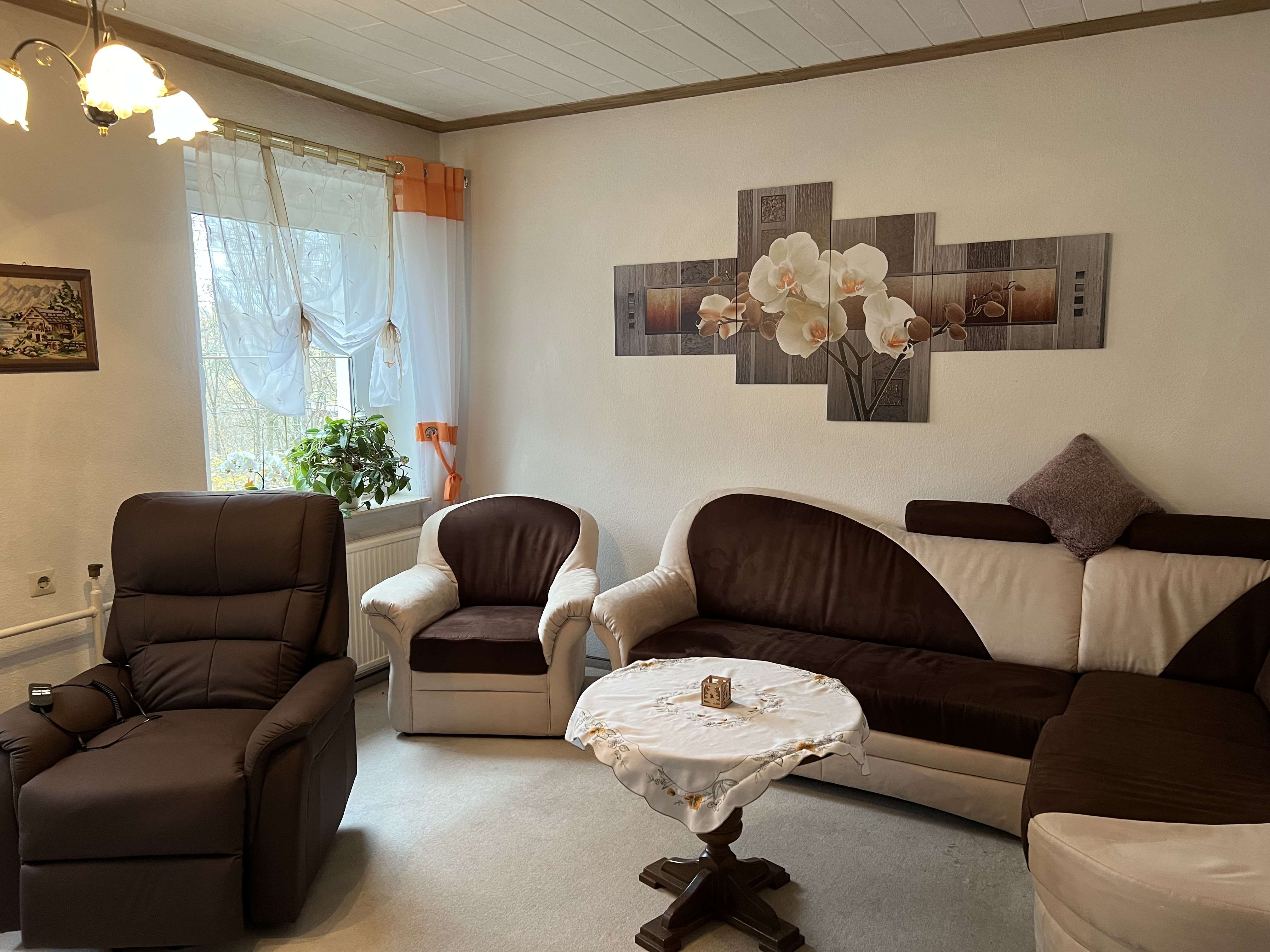 Immobilie in Schwarzenberg/Erzgebirge - Schöne DHH am Waldrand mit tollem Grundstück! - Bild 10