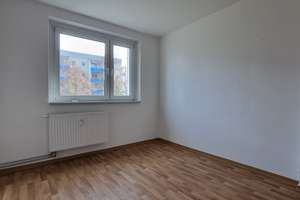 Günstige 3-Zimmer-Wohnung mit Nähe zu Salzelmen – Garbsener Str. 42, 39218 Schönebeck (Elbe) – Vorschaubild 8