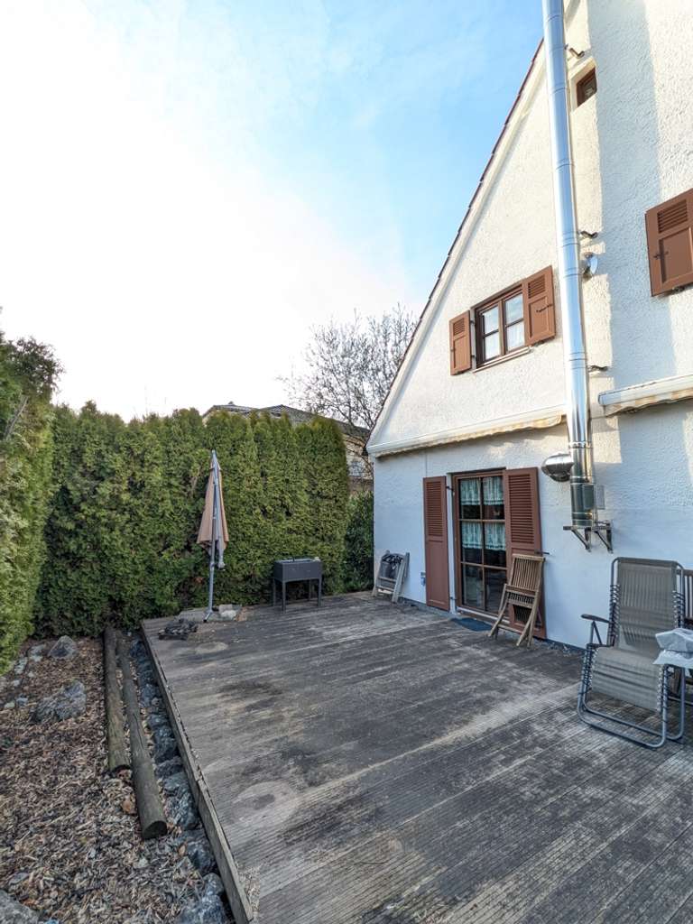 Immobilie in Burtenbach - Einfamilienhaus mit Charme am Park - Burtenbach - Bild 2