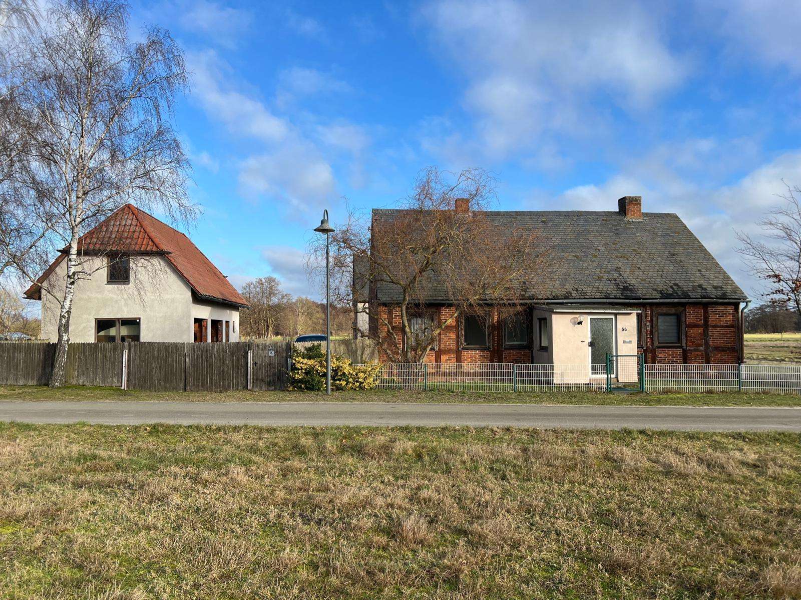 Riesiges Grundstück in Fast-Alleinlage mit Ausbaupotenzial und förderfähig, Stendal Kreis – Bild 1