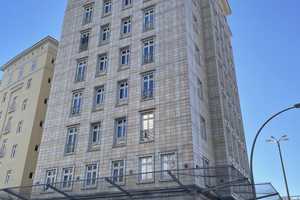 Provisionsfrei! Bezugsfreie 3-Zimmer-Wohnung in den historischen Stalinbauten am Strausberger Platz – Berlin – Vorschaubild 2