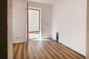Charmante 2-Zimmer-Wohnung mit Balkon – frisch saniert – Die vollständige Adresse der Immobilie erhältst du vom Anbieter., 24159 Schilksee, Kiel – Vorschaubild 4