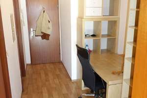 Vermietete 1 Zimmer-Dachgeschoss-Wohnung mit Tiefgarage und Süd-Westbalkon in Nürnberg-Nord – Die vollständige Adresse der Immobilie erhältst du vom Anbieter., 90409 Maxfeld, Nürnberg – Vorschaubild 3