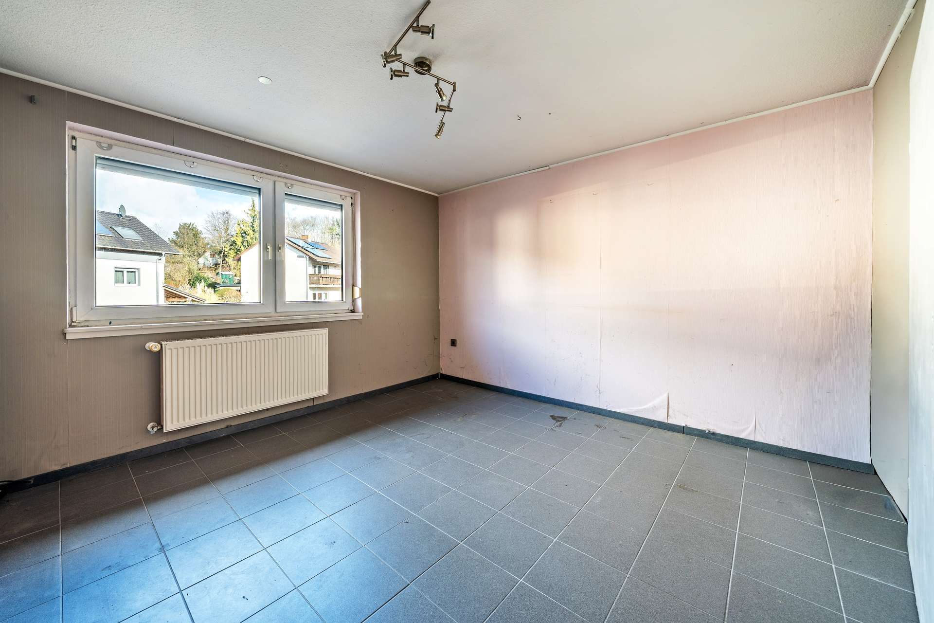 Immobilie in Bammental - Raum für Ideen: Zweifamilienhaus mit Entwicklungspotenzial - Bild 12