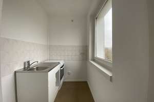 Ordentliche kleine Wohnung! Ideal für die Erstanmietung! – Kottmeierstraße 29, 12459 Oberschöneweide, Berlin – Vorschaubild 4