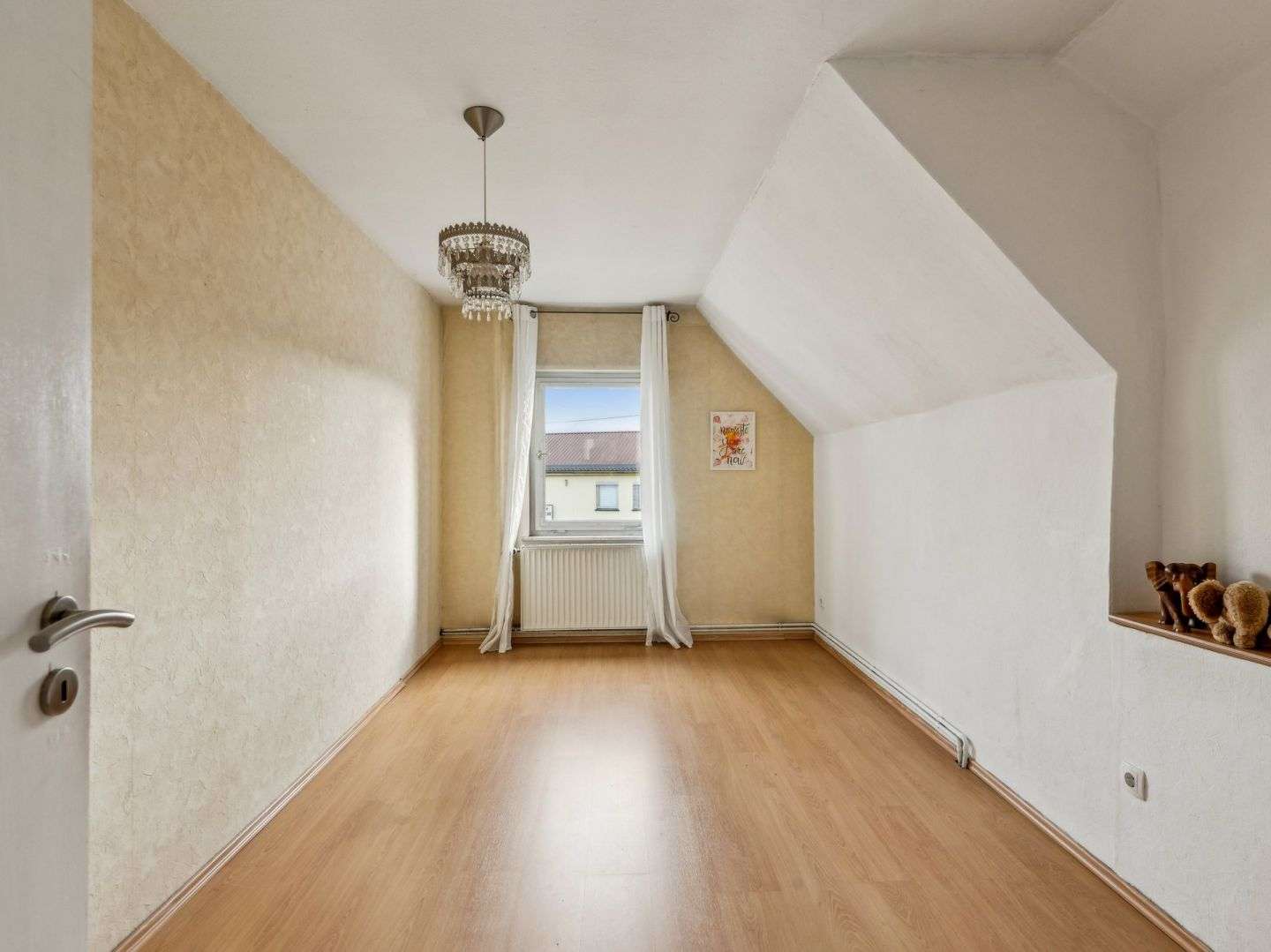 Immobilie in Hünstetten - Schönes Einfamilienhaus zentral gelegen im beliebten Stadtteil Wörsdorf-Idstein - Bild 7