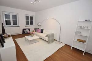 Rarität: 3 sonnige Zimmer mit Dachterrasse und 2 Bädern ggü. Fuggerei – Jakoberstr. 35, 86152 Jakobervorstadt-Nord, Augsburg – Vorschaubild 2