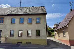 Helle Doppelhaushälfte mit Garten und Scheune in Kirchhausen-Heilbronn! – Schloßstr. 27, 74078 Heilbronn – Vorschaubild 2