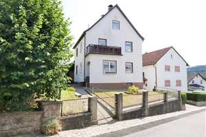 Ihre Chance: Handwerkerhaus mit schönem Garten und 2 Garagen in ruhiger Lage – Weitramsdorf, Coburg (Kreis), 96479 Coburg (Kreis) – Vorschaubild 2