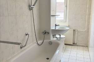 Balkon & Wanne // praktische 3-Zi.-Whg. // kurzfristiger Bezug möglich – Feuerbachstraße 4a, 1219 Leubnitz-Neuostra, Dresden – Vorschaubild 9