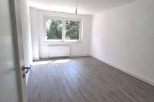 Frisch sanierter Wohntraum mit Balkon! 1.000€ Küchenbonus! – Grüne Straße 3, 2763 Zittau – Vorschaubild 2