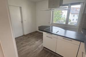 3-Zimmer-Wohnung mit Terrasse, Einbauküche & ruhiger Lage in Nürnberg-Eibach / direkt vom Eigentümer – Fritz-Weidner-Straße 31, 90451 Eibach, Nürnberg – Vorschaubild 6