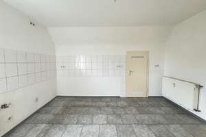 1 WOHNUNG & 1 SPITZBODEN - VIEL POTENZIAL IN ANGERMUND – Zur Lindung 25-27, 40489 Angermund, Düsseldorf – Vorschaubild 6