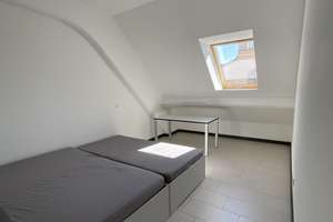 Über den Dächern Leipzigs: Möblierte 2-Raum-Wohnung mit sonniger Loggia & EBK – Paul-List-Straße 24, 4103 Zentrum-Südost, Leipzig – Vorschaubild 6