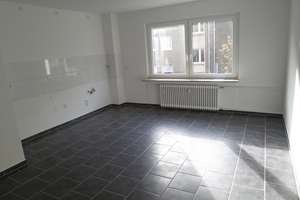  Modernisierte 2-Zimmer-Wohnung mit Tageslichtbad in ruhiger Lage nahe Uniklinik & Universität – Dinglerstr. 7, 45145 Holsterhausen, Essen – Vorschaubild 13