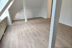 **GERICHTSVIERTEL- Gepflegte Wohnung mit Duschbad & Vinylböden** – 44135 Kaiserbrunnen, Dortmund – Vorschaubild 3
