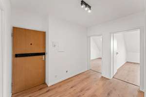 PROVISIONSFREI | 3 ZIMMER + KÜCHE + AUFZUG – Fürther Straße 156, 90429 Eberhardshof, Nürnberg – Vorschaubild 8