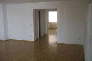 Freundliche 3-Zimmer-Hochparterre-Wohnung mit Balkon in Pforzheim – 75173 Südweststadt, Pforzheim – Vorschaubild 8