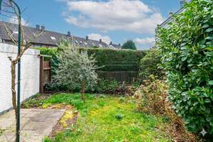 Split-Level-Reihenendhaus mit Garten, Studio und Entwicklungspotenzial – Die vollständige Adresse der Immobilie erhältst du vom Anbieter., 40595 Hellerhof, Düsseldorf – Vorschaubild 9