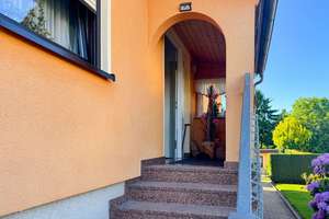 Bezugsfreies Familiendomizil | 2 Bäder | Kameraüberwachung | Brunnen | Garage und Stellplatz – Die vollständige Adresse der Immobilie erhältst du vom Anbieter., 4828 Bennewitz – Vorschaubild 3