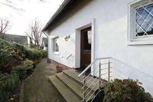 Familienfreundliches, freistehendes Einfamilienhaus in ruhiger Lage von Neuss-Vogelsang – Die vollständige Adresse der Immobilie erhältst du vom Anbieter., 41462 Vogelsang, Neuss – Vorschaubild 2