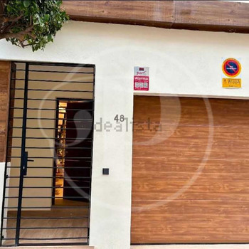 Einfamilienhaus mit Touristenlizenz in Aldaia