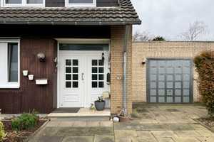 Schicke Doppelhaushälfte mit 40 m² Anbau (in Wohnraum umbaubar) und Garage mit Stellplatz! – Eduard-Spranger-Straße 32, 51377 Leverkusen – Vorschaubild 2