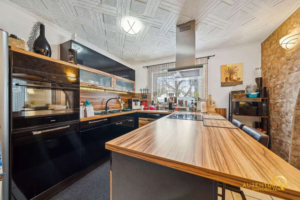 Immobilie in Straßkirchen - Exklusives Eigenheim mit Pool, Smart-Home, Wärmepumpe & PV - Bild 0