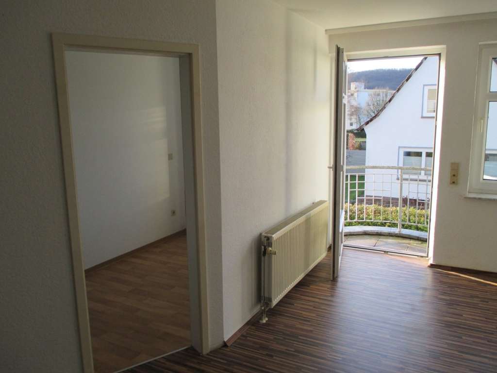 Immobilie in Holzminden - Eigentumswohnung mit Balkon und Kfz-Abstellplatz in ruhiger, stadtnaher Lage - Bild 4