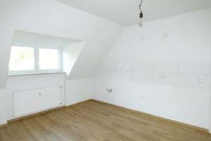 *** Modernisierte DG-Wohnung sucht neuen Mieter *** – Raumerstr. 66, 45144 Frohnhausen, Essen – Vorschaubild 4