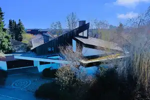 Exklusive Villa mit zeitloser Eleganz... – Schwäbisch Hall (Kreis) – Vorschaubild 1