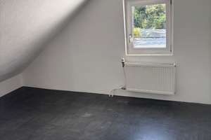 Geräumiges und neuwertiges 4-Zimmer-Haus mit gehobener Innenausstattung zur Miete in Krefeld – 47804 Kempener Feld/Baackeshof, Krefeld – Vorschaubild 18
